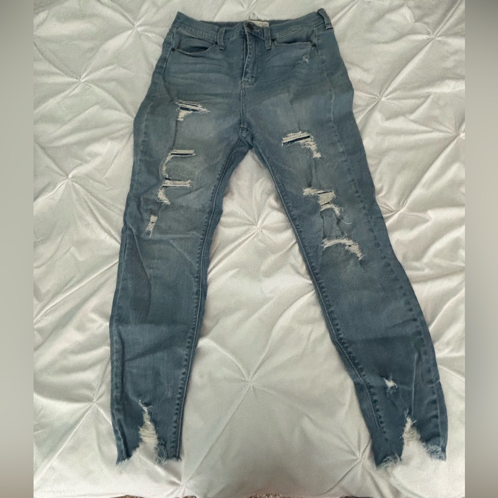 Mudd Women's Distressed High-Rise Ankle Jegging Blue